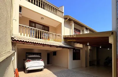 Sobrado com ático 310m² - 04 dormitórios – uberaba - curitiba