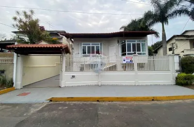 Casa a venda no portal da torre com 5 quartos, 2 suítes, garagem coberta, energia fotovoltaica e solar - oportunidade