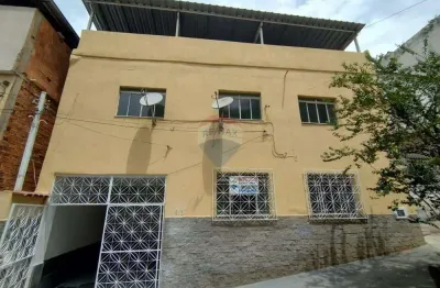 Casa de 04 quartos , sendo uma suíte, 02 salas, 03 banheiros, 01 garagem grande no bairro santa cecília, próximo ao estrela sul, são mateus.