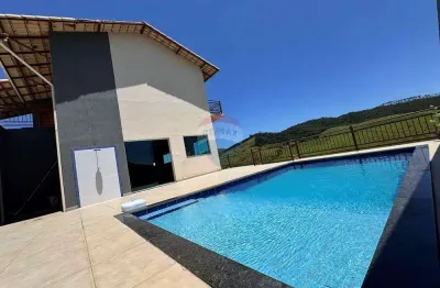 Casa à venda no condomínio portal belmiro braga, conforto, lazer e segurança a 25 minutos de juiz de fora.