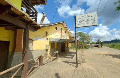 Restaurante para locação no entroncamento da rodovia 040 sentido rio de janeiro/ km 790, com a estrada de acesso a torreões/humaitá.