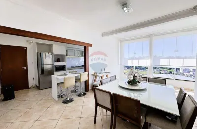 Oportunidade casa com 2 quartos podendo ser revertido para 3 quartos, suíte, cozinha com armários, piscina e área gourmet.