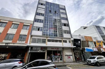 Oportunidade no são mateus! apartamento com 3 quartos sendo 1 suíte, elevador e vaga de garagem.
