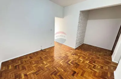 Amplo apartamento a venda com 3 quartos e 2 banheiros, copa, cozinha com dce, à venda em plena rua santa rita