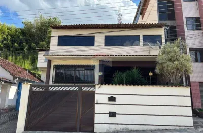 Casa a venda vitorino braga -  4 quartos , 1 suíte, terraço privativo, área gourmet completa.
