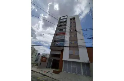 Excelente apartamento para locação próximo ao hospital universitário, colégio santa caratina, igrejas e ao comércio local.