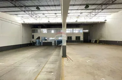 Aluguel: galpão moderno em jf!  790m² ao lado da fripai -  bairro vila ideal - com fácil acesso as rodovias.