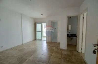 Aluguel quarto e sala, cozinha, duas varandas e uma vaga de garagem no centro de juiz de fora