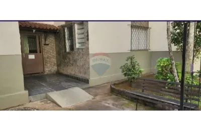 Apartamento com 2 quartos para alugar na Rua Petrus Zaka, 11, Cascatinha, Juiz de Fora