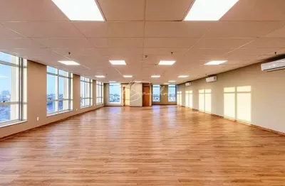 Sala comercial com 3 salas para alugar na avenida tancredo neves, 452, caminho das árvores, salvador, 205 m2 por r$ 14.350