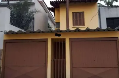 Sobrado á venda no brooklin com 271m² 3 dormitórios 1 suíte 3 banheiros 3 vagas.