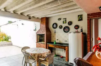 Casa térrea no campo belo com 193m² 3 dormitórios 1 suíte 3 banheiros 2 vagas de garagem