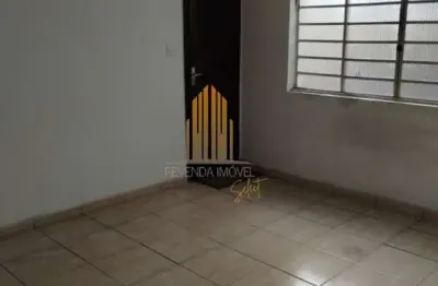 Casa de térrea de 300m² com 3 dormitórios, 1 sala, 3 banheiros e 2 vagas, à venda na região da lapa.