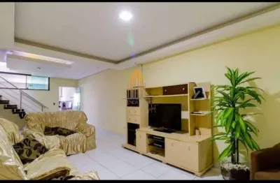 Água branca - prédio de 165m² com 3 dormitórios sendo 2 suítes, cozinha, sala ampla e 2 banheiros.