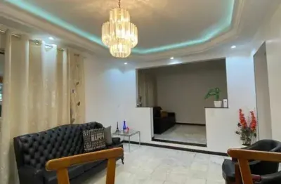 Casa a venda no bairro santa terezinha com 3 dormitórios, 1 suíte e 3 vagas.