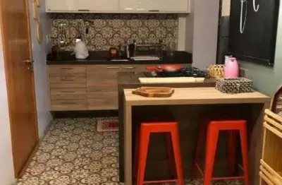 Imóvel para venda possui 85 metros quadrados com 3 quartos em Madalena - Edf. Maria Lina