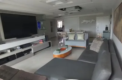 Venda de apartamento no poço da panela- 196m2- reformado- 04 quartos - 03 suítes-03 vagas de garagens