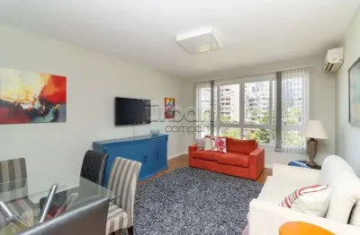 Apartamento com 2 quartos à venda na largo dos caixeiros viajantes, 38, rio branco, porto alegre por r$ 695.000