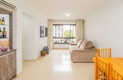 Apartamento com 2 quartos à venda na rua itapeva, 151, passo da areia, porto alegre por r$ 580.000