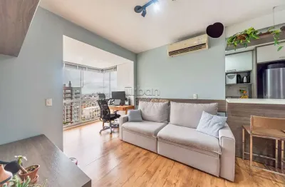 Apartamento com 2 quartos à venda na avenida grécia, 1000, passo da areia, porto alegre por r$ 740.000