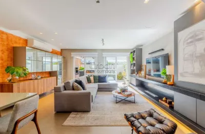 Casa em condomínio fechado com 4 quartos à venda na rua gralha azul, 555, jardim carvalho, porto alegre por r$ 1.790.000