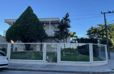 Casa  à venda no bairro floresta – joinville por r$ 1.250.000,00