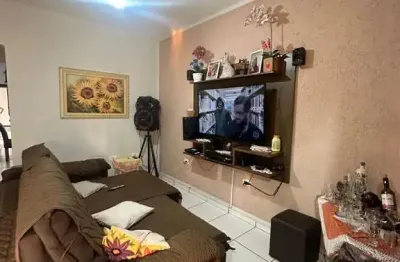 Casa à venda no bairro jardim aeroporto - pouso alegre/mg