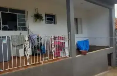 Casa com 3 quartos à venda no Aeroporto Jatobá, Pouso Alegre 