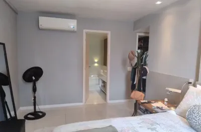 Maravilhoso apartamento de 3 quartos e 3 suites na praia da boa viagem