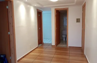 Apartamento com pátio de 2 dormitórios em excelente localização