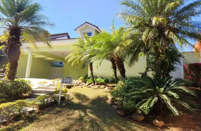 Casa com 4 quartos para alugar na Avenida Jequitibá, Tamboré, Santana de Parnaíba