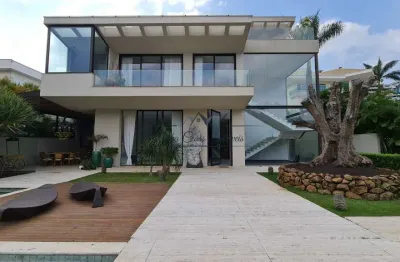 Casa com 5 quartos para alugar na Avenida Ribeirão Preto, Residencial Tamboré, Barueri