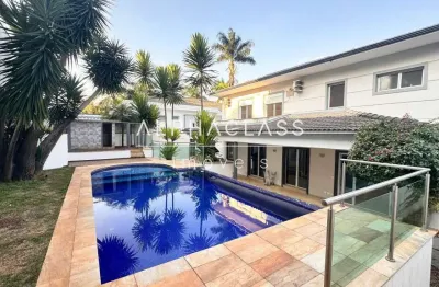 Casa com 4 quartos para alugar na Rua Cerejeira, Tamboré, Santana de Parnaíba