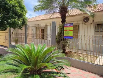 Casa com 3 quartos à venda na Rua Eurilemos, 431, Jardim dos Pássaros, Maringá