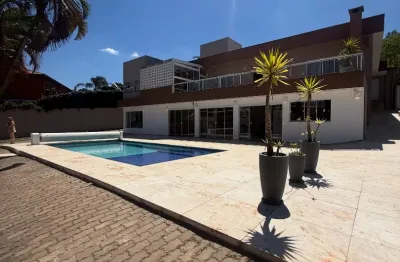Casa com 3 quartos à venda no Parque das Cascatas, Botucatu 