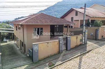 Casa com 5 quartos à venda no Estados, Indaial 