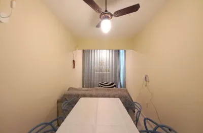 Apartamento na praia das pitangueiras, 02 dormitórios, 01 vaga de garagem r$410m