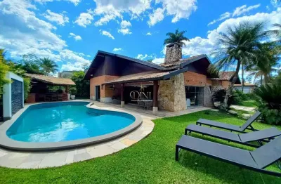 Casa de condomínio com 5 quartos e 5 banheiros à venda, 345 m² por r$ 2.200.000