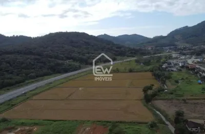 Terreno com área total de 45.880m² em schroeder, sc