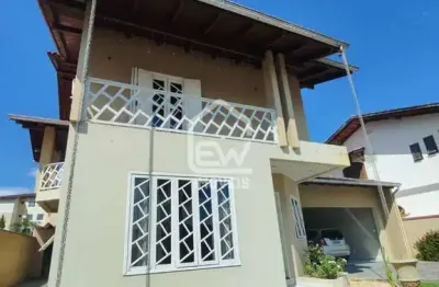 Casa com 4 quartos à venda na Rua, 130, Água Verde, Jaraguá do Sul