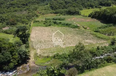 Chácara com área total de 66.000m² em schroeder, sc