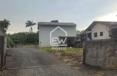 Terreno com 882m² no bairro ilha da figueira em guaramirim, sc