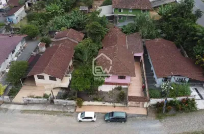 Terreno à venda na Rua Coelho Neto, 831, Parque Guarani, Joinville