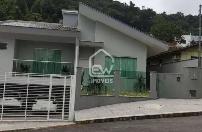 Casa com 3 quartos à venda na Rua, 654, Centro, Guaramirim
