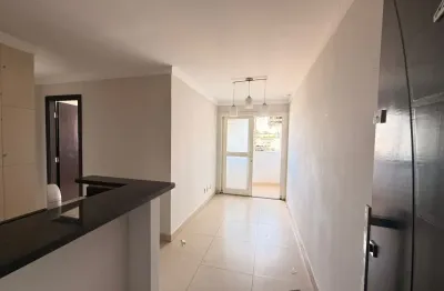 Loft de 1 quarto com sacada nos fundos da UNIC com piscina e lavanderia