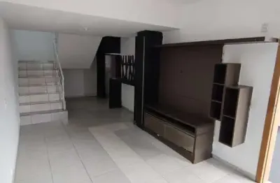 Sobrado para venda em camboriú, areias, 3 dormitórios, 1 suíte, 2 banheiros, 1 vaga