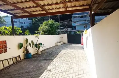 Sobrado para venda em balneário camboriú, das nações, 2 dormitórios, 1 banheiro, 3 vagas