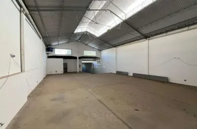 Galpão comercial para locação no bairro lagoinha – 541m²