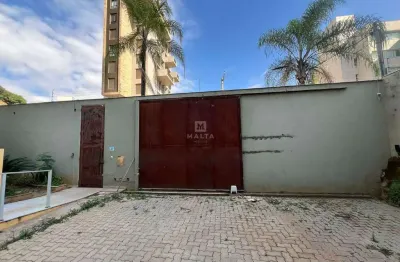 Imóvel comercial com 10 quartos e 7 banheiros para alugar, 620 m²