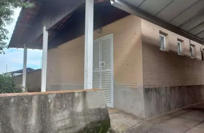 Casa com 3 quartos para alugar no Jardim América, Belo Horizonte 